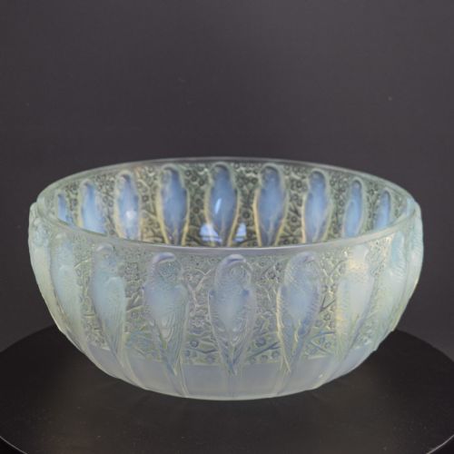 RENE LALIQUE OPALESCENT PERRUCHES BOWL C1931