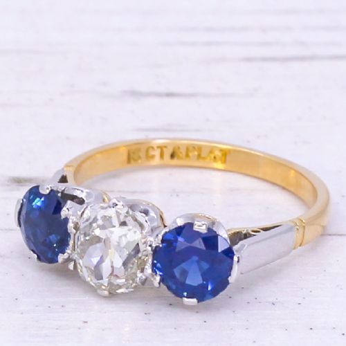 ART DECO 104 CARAT OLD CUT DIAMOND 131 CARAT NATURAL SAPPHIRE TRILOGY RING CIRCA 1920